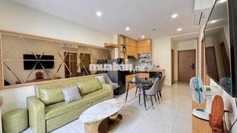 CĂN HỘ 2 PHÒNG NGỦ - BAN CÔNG - FULL NỘI THẤT - NGAY VẠN PHÚC CITY