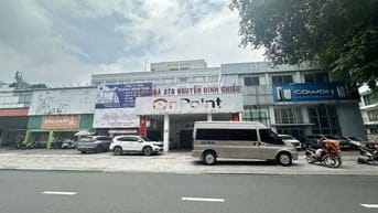 Tòa góc 2MT Nguyễn Đình Chiểu bề ngang 12m sẵn 5 tầng giá 140tr