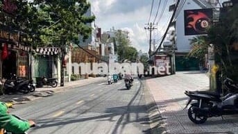 Cần cho thuê gấp nhà mặt tiền đường trần quý cáp p11. bình thạnh