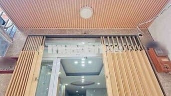 NHÀ MỚI TINH Q4. QUA Q1,Q2,Q7 7 PHÚT XE MÁY. 10M RA HẺM XE HƠI. 3 TANG