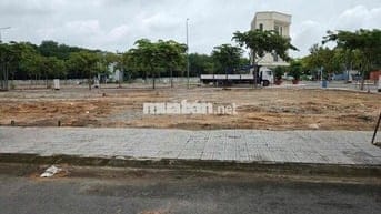 Hàng Ngộp 150m2 full thổ - Đối diện Chợ Đêm - Sổ sẵn ký cc ngay