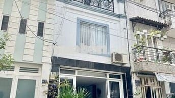 🔥NHÀ BÁN HXH Đ.VŨ HUY TẤN📍4PN-4WC📍DTSD:120M2📍4TẦNG-BTCT📍CHỈ 6.4TỶ