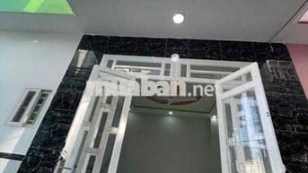( BÁN NHÀ 750TR CAM KẾT ĐÚNG GIÁ ) VỊ TRÍ NGAY CHỢ ĐÌNH 2PN ,1 P THỜ