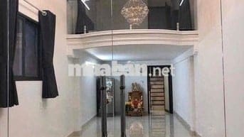 CHO THUÊ NHÀ MẶT TIỀN QUẬN 4 | 18 TR. KHU TRUNG TÂM SẦM UẤT.