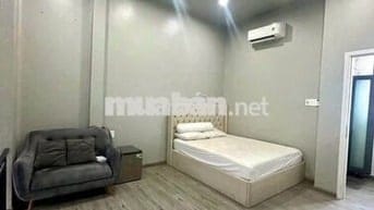 Cho thuê nhà trệt 2 lầu sân thượng mặt tiền đường 30/4