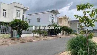 Tôi chính chủ cần bán gấp lô 105m2, giá 2tỷ, tại KDC An Thuận, sổ sẵn