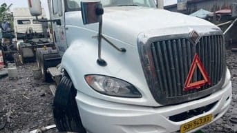 CẦN BÁN  LÔ XE ĐẦU KÉO MỸ ĐỜI CAO 2014-2015
