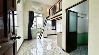 PHÒNG GÁC FULL NỘI THẤT GẦN GTVT 800M - CVPM 2KM CÓ MÁY LẠNH TỦ LẠNH