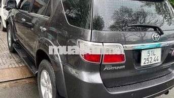 Toyota Fortuner 2010 2.7V - 138000 km