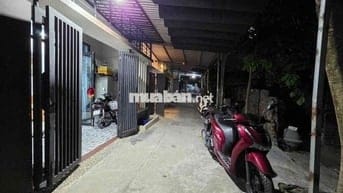 nhà cấp 4 đường ô tô thông gần ngã tư Mai Đăng Chơn và Lưu Quang Vũ