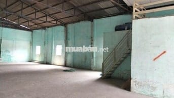 Cho thuê mặt tiền sẵn kho xưởng đường cây cám sầm uất