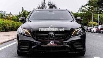 E200 2020 up full E63 màu đen nội thất nâu giá tôt