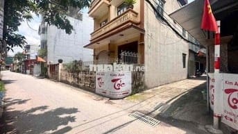 BÁN NHÀ CẤP 4 SẠCH ĐẸP - NGÕ NÔNG RỘNG OTO VÀO . GIÁ 3TỶ350