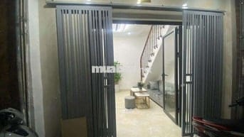 BÁN NHÀ PHỐ NGUYỄN CAO , NGÕ THÔNG , KINH DOANH NHỎ , NGÕ 3 GÁC ĐỖ CỬA