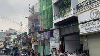 Tòa nhà MT Nguyễn Thượng Hiền. DT 4.5x20m sát Lê Quang Định
