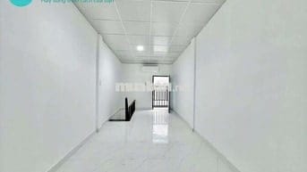 Cho thuê nhà nguyên căn 1 trệt 1 lầu siêu rộng ở quốc lộ 13