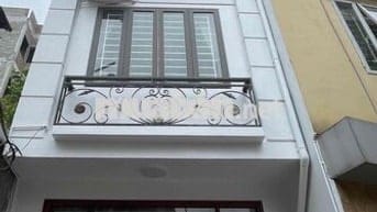Bán Nhà Lĩnh Nam Hoàng Mai 40m2 xây mới 5 tầng giá 7.2 tỷ