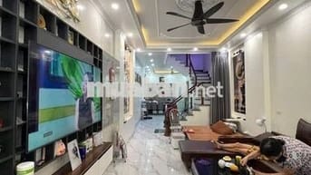 E đang cần bán nhà p/lô tại Tô Hiệu,Hà Đông 53m,3t ô tô đỗ cửa gần 10t