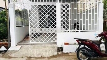 Cần bán gấp căn nhà cấp 4 ở Đ. Lê Thị Lơ, Tân Hiệp 100m2 SHR giá 990tr