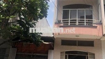 Chủ XC cần bán căn nhà 1T2L, 2MT trước sau đường nhựa 8m hai chiều ôtô