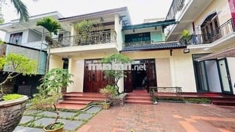 CHO THUÊ NGUYÊN BIỆT THỰ SÂN VƯỜN CHILL CHILL NGAY PHỐ TÂY TP HUẾ