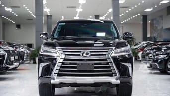 Bán  Lexus LX570 nhập Mỹ, sản xuất 2020, lăn bánh 4 vạn km.