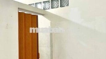 Cho 1 Nữ Thuê Phòng ra Q1,3,10,TB,GV Sân bay chỉ 5 phút