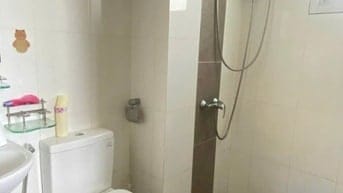 Central Plaza, P3, TB: 2p ngủ, 2wc, 12,5tr/th, Nội thất. Nhà mới sơn.