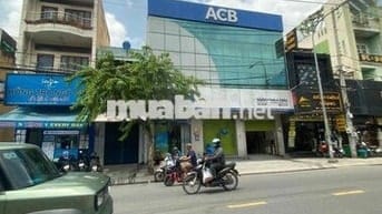 nhà mặt tiền đường Trung Mỹ Tây 06