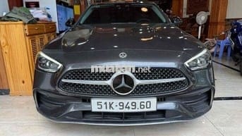 Mercedes Benz C Class 2022 C300 AMG - 9000 km