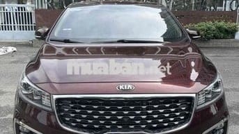 Kia Sedona 2019 - 890000 km