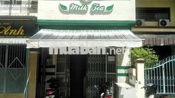 Nhà cho thuê nguyên căn 4x32, phù hợp ở và kinh doanh.