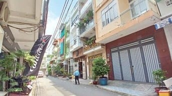 Bán nhà hẻm xe 7 chỗ vào nhà Nguyễn Xí. P26. Bình Thạnh
