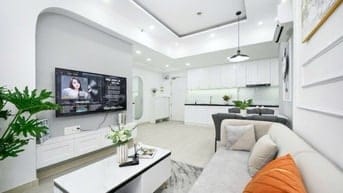 CH 58m2 kế sân bay,Tầng trung  , Full NT ở ngay , Sổ Hồng riêng