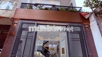 chinh chủ bán nhà trệt 2 lầu đường Nguyên Trung Trực gần chợ dĩ an