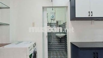 Bán CHDV 13p đường Nguyễn Gia Trí  khu làng sinh viên Bình Thạnh.
