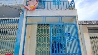 Bán nhà riêng 2PN, 1PK Bếp WC, SHR30m2, 2 tỷ TL tại P.Rạch Dừa