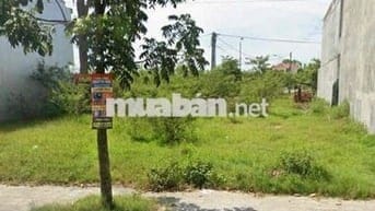 Càn bán Lô đất đẹp Nguyễn Lộ Trạch, cạnh chợ cống mới, sát ngã t