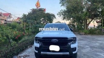 SIÊU LƯỚT - FORD RANGER 2025 (Chạy chỉ 4.999 km)