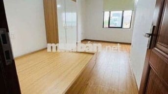 Ngõ 28 tam trinh 1tr5 2tr4 3tr2 khép kín full đồ.
