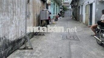 Bán nhà Nguyễn Sơn 34m2 3 tỷ 5 SHR vuông vức