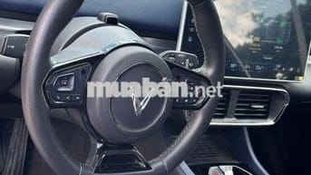 VinFast VF8 2023 Plus - 42000 km