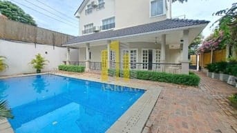 Biệt Thự Hồ Bơi, Sân Vườn Khu Có Bảo Vệ 24/24 - Giá 130 Triệu
