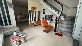 Bán nhà đẹp-DT54m2-2TẦNG-3PN-đường ôtô 2/4-vĩnh hoà-Nha Trang-Chỉ 3ty3