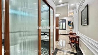 CĂN HỘ TÁCH BẾP CAO CẤP NGAY CV LÀNG HOA LOTTE