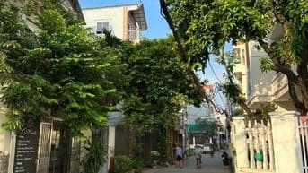 Cần bán gấp nhà 3 tầng ngõ rộng 47m2 Đức giang ling biên  giá 6ty7