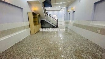 NHÀ MT PHẠM HÙNG GẦN CẦU ÔNG LỚN,VIVO. TIỆN KINH DOANH & Ở. TRỐNG SẴN.