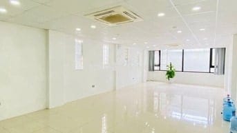Cho thuê văn phòng tại phố Trần Điền 80m2 nhà mới 100% miễn phí để xe.