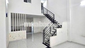 CHO THUÊ NHÀ 2T 5 x13M TRẦN THỊ HÈ HIỆP THÀNH Q12 HẺM 9M 6,5TR/T
