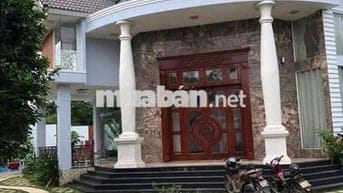 Biệt thự mặt tiền Dương Công Khi-Tân Hiệp-Hóc Môn.Dt 20x34~681m2~27ty